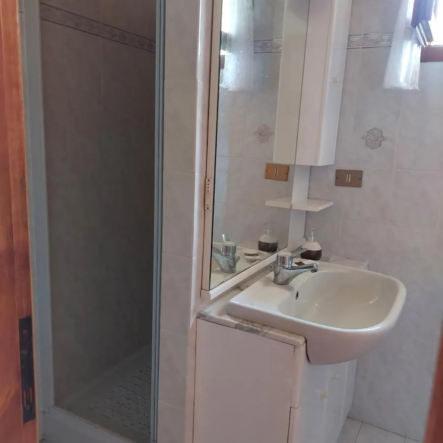 Appartamento A Due Passi Dal Mare A Quercianella Apartment